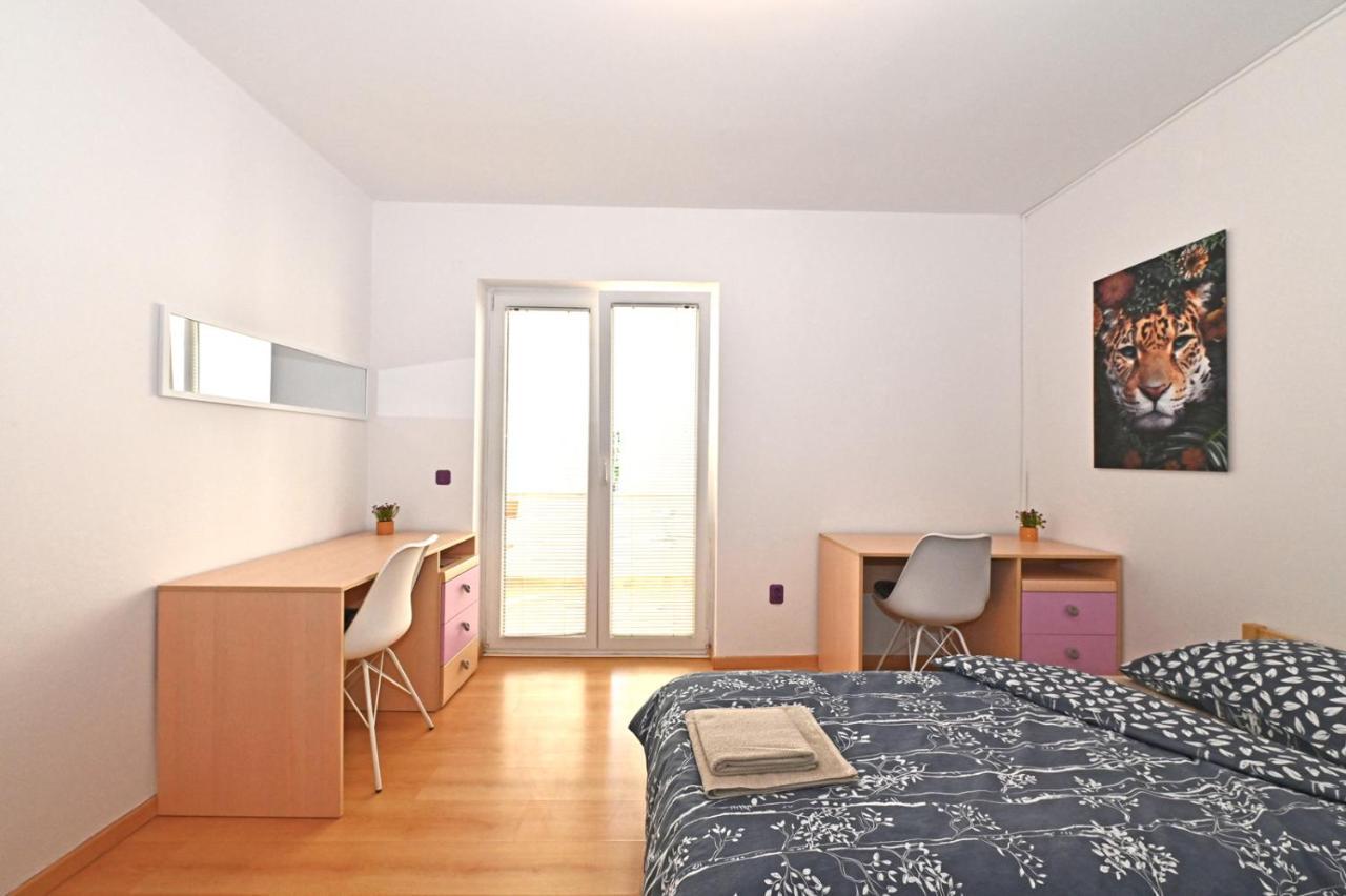 Apartman Blaz Apartment โปเรช ภายนอก รูปภาพ